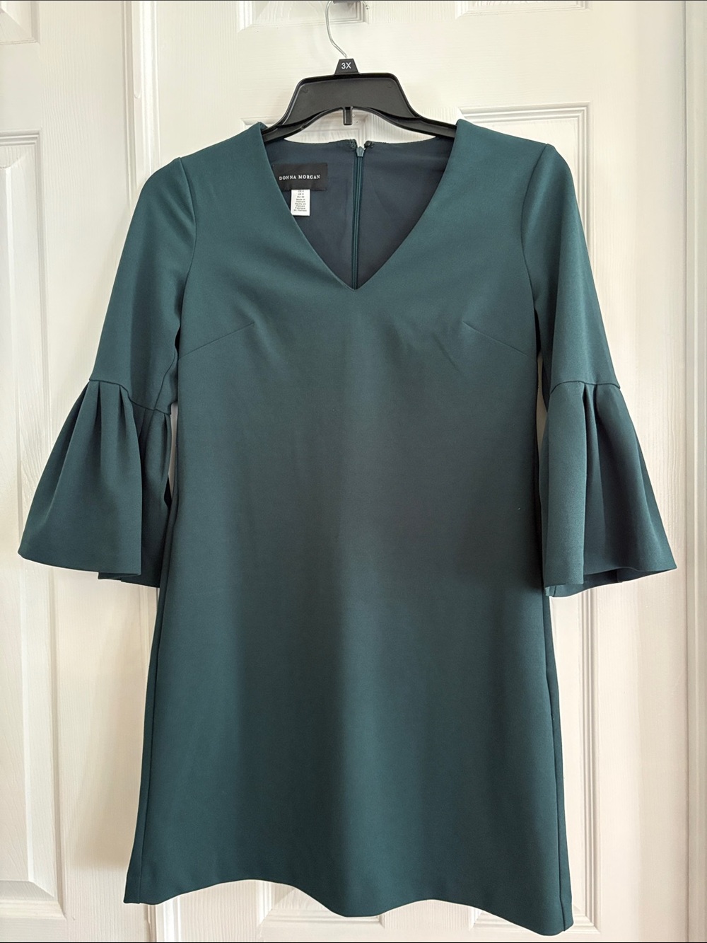 Donna Morgan Forest green dark Teal V-Neck Bell Sleeve Dress Women’s Size 4 NWOT